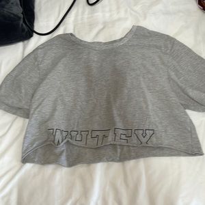 White fox cropped gym shirt